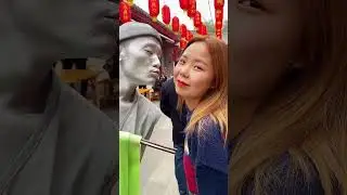 Does She Want To Kiss Me🤔😂 #Silverman #Funny #Performance #Statue
