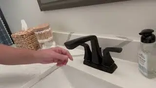 Обзор смесителя для ванной комнаты Delta Faucet Vesna матового черного цвета, центральнорасположе...
