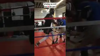 #subscribe #professionalboxer #proboxing Sparring is the best way to perfect your craft follow ME