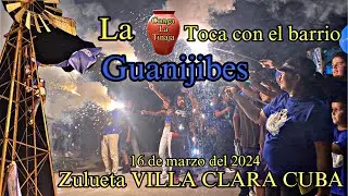 La conga LA TINAJA toca con el barrio Guanijibes en Zulueta Villa Clara Cuba