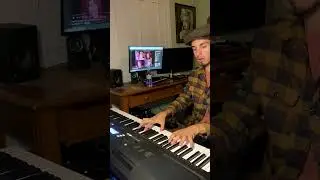 Very saucy riff 😏 #sensualbeats #latenight #romanticsong #moonlight