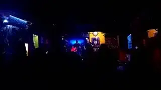 Перемен мы ждём перемен