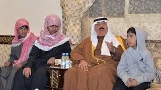 سمو الأمير متعب بن عبدالله يعزّي أسرة الشهيد العريف . نائر بن غازي البقمي 