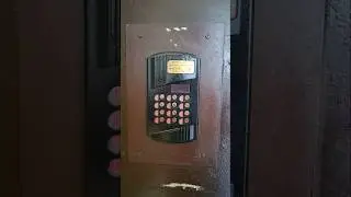 Домофон SMARTEL AD&mdash;100V, с прошивкой от БЕРКУТ LS 2001.