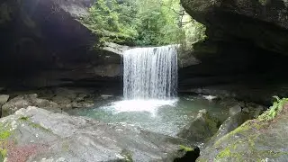 Hiking to Dog Slaughter Falls