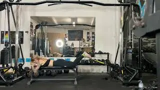 Hamstring Curl on Machine 