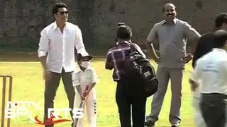 Sachin Tendulkar's birthday today. Watch how he started his day.