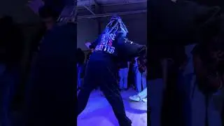 Lau @OfficialLesTwins  going footwork crazy to Swagger by So Fly 🔥 #LesTwins #lestwinsdance