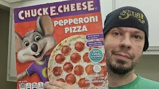 Oven Mania - Chuck E Cheese Pepperoni Pizza Review