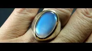 Ceylon Mondstein himmelblau Ring mit 900 Goldfassung