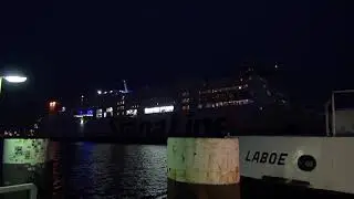 Stena Line, Auslauf und Wende der Schweden Fähre, Kiel, 10/2017