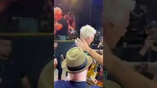 Pearl Jam&rsquo;s Mike McCready riffs with Sydney front row Nov 23, 2024
