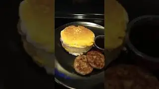 BJ's Breakfast: Pancakes & Sausage # food # music #lisaknowles # mainline