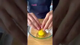 Mekachkecha, a Middle Eastern dessert made with fluffy Gollach and butter