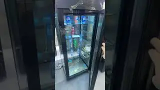This showcase can be customized with your brand and temperature.Made of high-quality tempered glass