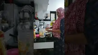 മലപ്പുറക്കരടെ സ്പെഷ്യൽ പലഹാരം പൂവട 😋👌
