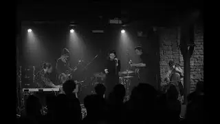 Kalle with acoustic band - Lucid [live at Underdogs']