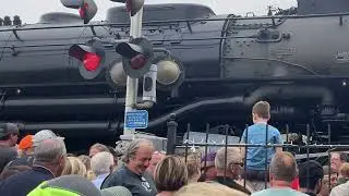 September 12 The Big Boy (4014) Arrives at De Soto ￼