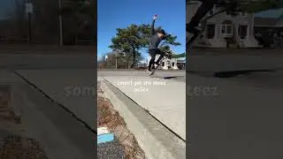 Cringe skater poser dosent even pop off the curb #skate #skateboarding #skating #skatingvideos