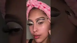 How to get the perfect cut crease 🫶🏼🖤#makeuptips #cutcreaseeyemakeup #greyeyeshadow #makeup