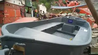 Pleasure boat build complete