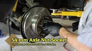Land Cruiser Front Brake / Bearing Replacement E70