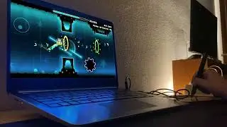 Playing Geometry Dash with a Graphics Tablet