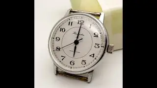 Raketa Classic Mechanical Men's Watch Vintage Soviet White Dial 16 Jewels USSR