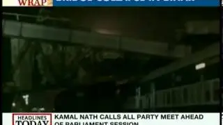 Bihar: Pedestrian bridge collapses on Amrapali Express