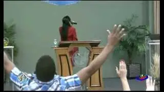 CULTO AVIVAMENTO PENTECOSTAL - 14-01-2013 - Pastora  Cristiane