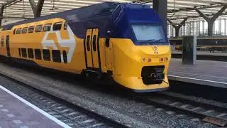 Treinen op station Rotterdam Centraal ( 2022 )