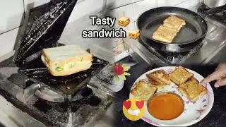 Make sandwich at home #sandwichrecipe #sandwich #tastyfood#quickfood #tastysnacksrecipe #quicksnacks