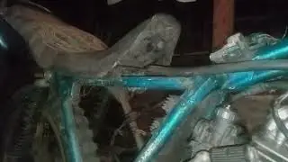 proses pemasangan fairing minerfa ke motor tunder