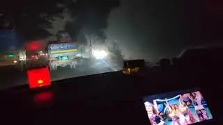 রাত আর কুয়াশা মিলে একাকার,ঢাকা-চট্টগ্রাম হাইওয়ে  তারপরও গাড়ি ১০০ কিলোমিটার গতিতে।
