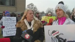 People of North Tonawanda protest Bitcoin factory