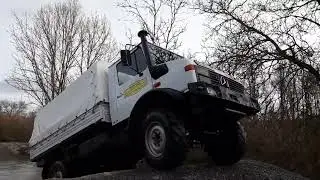 Unimog 1300 L Wasserdurchfahrt