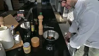 Salad Dressing - Basic Vinaigrette