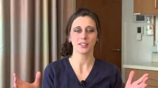 Why is pain under the right ribs one of the symptoms of preeclampsia?