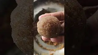 Soft Aval Unda - Easy & Healthy Evening Snack / Aval Ladoo - Aval recipe in Malayalam #shorts #viral