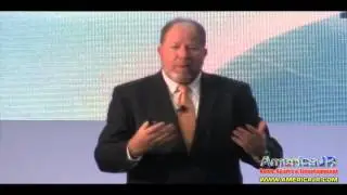 Fed Senior Economist William Strauss addresses the 26th Annual SAA Auto Outlook Conference