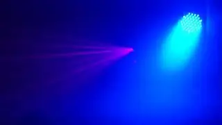 DJ Strandfuchs spielt auf Studentenverbindungsparty in M&uuml;nchen - Nebel und Stroboblitz