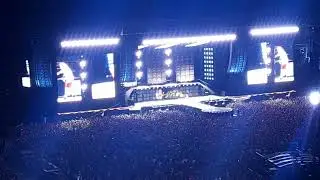 Let There Be Rock... Flashing lights... And flashing devil headbands ! (08/09/2025, Stade De France)