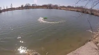 Pro Boat Shockwave enjoying some pond time