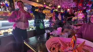 @sugarfactoryworld Sugar Factory New York City - King Kong Huge Dessert