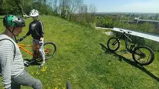 Ausflug Schellenberg Teil 3, Renes Action am pumptrack und runde durch Simbach