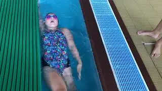 nuoto. la bracciata comincia dalla organizzazione della spalla