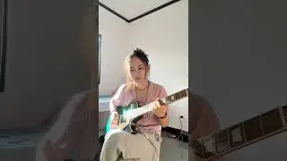 Marshelia Vega - November Rain (guitar cover) #perempuancantik #guitarcover #guitar #shortvideo