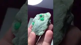 #EmeraldSpecimen#GemstoneLovers#MineralCollection#CrystalCollectors#NaturalCrystals#GemstoneAddict