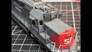 Scale Trains Southern Pacific SD40T-2 