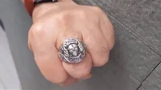 Por Vida Skull Ring